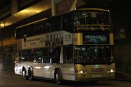 N691線每晚均有Neoplan Centroliner柯打
