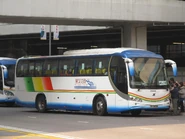 嘉國的車隊塗裝以白色和藍色為主調
