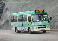 A minibus WG6559 on route 407A was passing through Lai King Hill Road