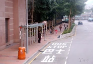 Fanling-RoyalGreen-0487.jpg (371 KB) 從車上拍攝此站(2011年11月)