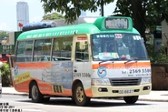 榮利車行營辦的港島專綫小巴65線，DD8637為全新購入