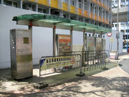 Kwuntongrailway2 1306.jpg (602 KB) 在實施禁煙初期而設置的宣傳橫額