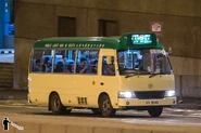 71B線用車駛經鯉魚門道東行
