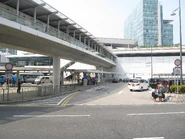 上落客區禁止長逾7米的車輛駛入（2015年10月）