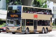 全球首兩輛12.8米長的Enviro500 MMC曾為73X線用車