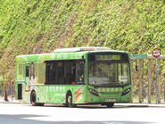 屬荔枝角車廠（L）的Enviro200（AAU8／PW4271）罕有地以加班車身份行走46X線