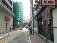 在中午時段，並無小巴停靠此站