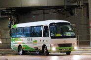 NR412線的其中一輛豐田Coaster用車SY9532