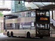 現屬荔枝角車廠（L）的斯堪尼亞K280UD（ASUD1／TE7277）以誇廠特身份行走69M線