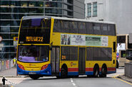 Enviro500 MMC（85XX）是E22線主要用車