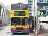 過海隧巴962B線以置樂花園為總站，青海圍已因屯門公路擴建而縮減行車線（2013年9月）