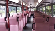 KR1850 SEAT.jpg (3.45 MB) AMN34及35為九巴從城巴購入的兩部Volgren車身24.310,車內仍採用原有座椅,因此坐感比其他巴士更軟
