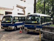 HR64 PE4999&PE5189 20191006.jpg (2.85 MB) 居民巴士HR64線用車停泊在帝豪閣平台(2019年10月)