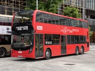 這批巴士於出廠時已於上層左方近車頭位置裝有通風窗（圖為E6X169／XZ2998）