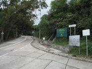 從富崗山路及大嶼山南分區警署望回此站（2011年5月）