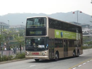 67R線車輛正前往兆康西鐵站（北）總站準備載客