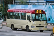 VB7881-KwunMei.jpg (1.96 MB) 官美線用車VB7881正途經荔枝角道
