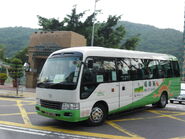 NR412線全線使用豐田Coaster行走，圖為PB9852