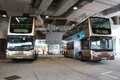 81C（左）