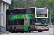 設有行李架的富豪B9TL 12米（AVBE）曾為B1線掛牌車