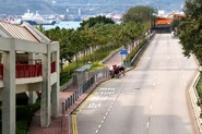 從橋上觀察此站（2011年1月）