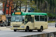 44M線用車VF5234正由興華街駛入荔枝角道