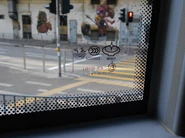 山東沂星SDL6120EVG的車窗標記，可見車窗是由常州長江玻璃生產