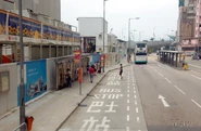 從巴士上觀看此站（2011年9月）
