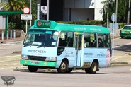 20A線小巴正由雅運路右轉南運路