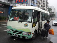 居民巴士NR809線使用此站