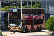 42A線經常出現Enviro500 MMC（ATENU）特見