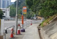 站景，當時因應華富邨第一期重建而臨時北移，使用路線亦有增刪（2023年12月）