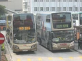 619（右）