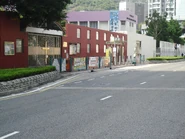 從對面觀望此站（2014年2月）