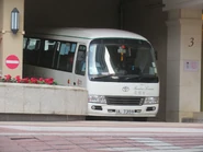 HR68線用車停泊於花園台二、三座（2021年3月）