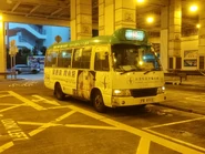 KNGMB 44S FB890 Hoi Lai Estate 20251005.jpg (3.49 MB) 44S線用車FB890正於海麗邨上客(2025年10月)