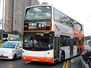 龍運巴士的丹尼士三叉戟車頭路線牌及數字牌採用布牌