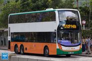 948B線新巴用車途經長青邨青槐樓