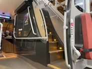 KMB E6X254 Staircase (1).jpg (2.21 MB) 方梯下層展望(圖為E6X254/YJ9432)