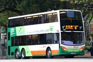 新巴的Enviro500 MMC混合動能版樣辦車（5600／TA3523）