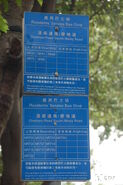 漆咸道南／麼地道居民巴士站牌（2011年10月）