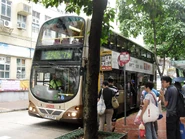 71K LN6648 1307.jpg (712 KB) 九巴71K線途經此站(2013年7月)