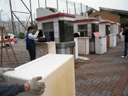 Wui Cheung Road Lastday 01.jpg (167 KB) 九巴在當天派人協助搬運站長室的工作