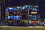 R948線2014年派車為Enviro500 MMC（ATENU82／SF3318）