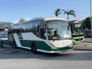 NR93A線用車正駛離錦綉花園總站（2025年10月）