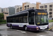 VR1689 C4 20250805 2.jpg (696 KB) C4線用車回程正停靠於愉景廣場(2025年8月)