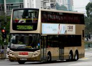 配置Enviro500車身的富豪B9TL 12米（AVBE）曾為89X線主力車型之一