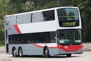 行走K17綫的Enviro500正轉入大埔墟站