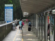 3B月台旁邊架設大欖隧道各類車輛收費說明牌（2013年5月）