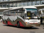 雅高巴士的富豪B7R（NH7581）曾經行走NR04線